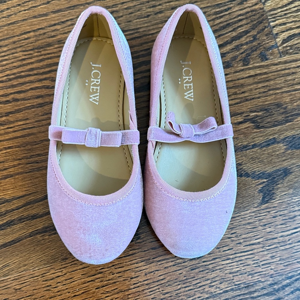 Girls pink velvet Mary Janes